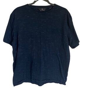 Hart Schaffner Marx Men's Navy Blue T-Shirt. Size XL.